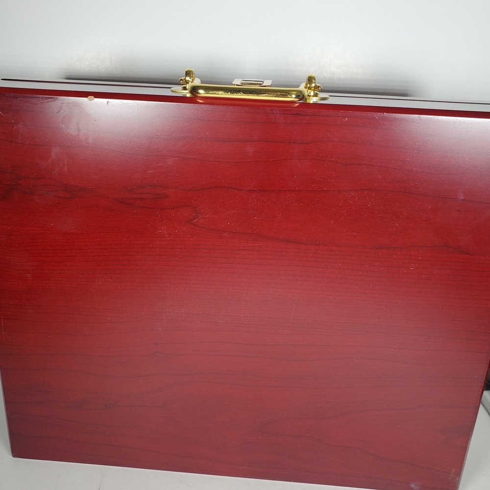 Travel Putting Practice Set In Wooden Case Putter, 2 Balls, 1 Cup 35" - Picture 10 of 11